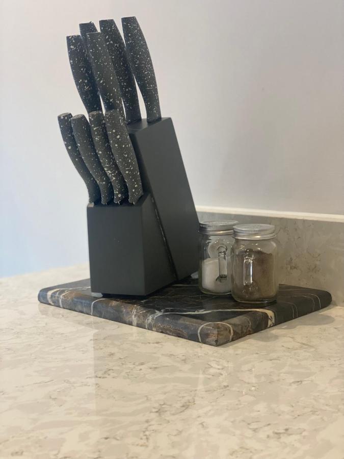 Icona - Brand New City Centre Apartment 요크 외부 사진